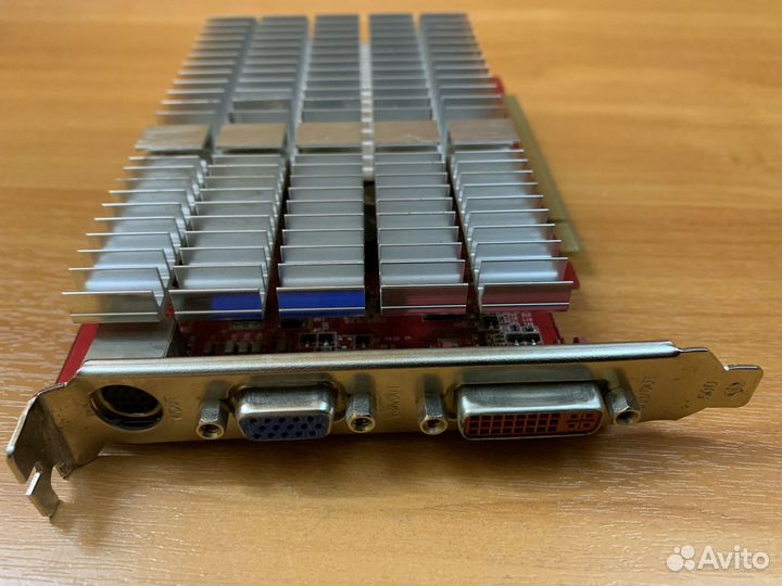 Видеокарта 7300GT 256MB