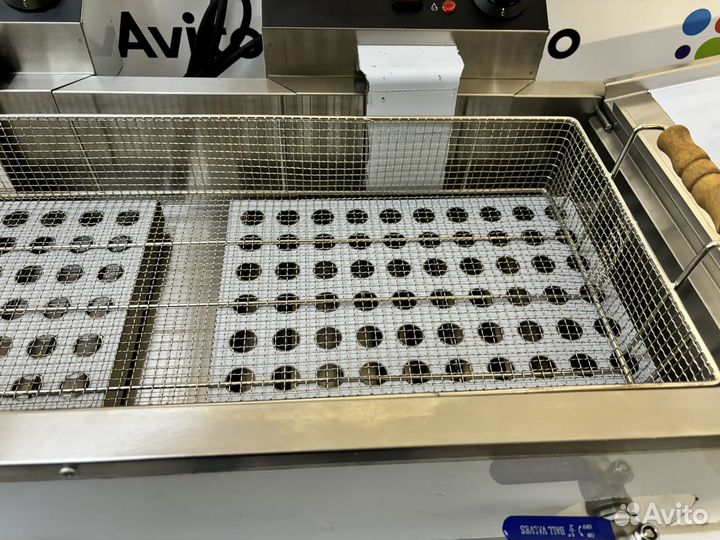 Чебуречница 26 литров с краном для слива масла