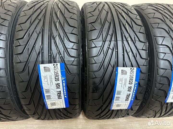Triangle TR968 245/35 R20 98W