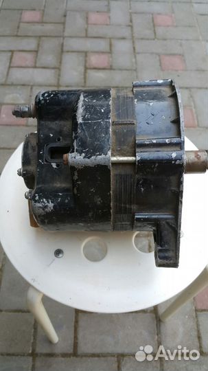 Генератор автотракторный