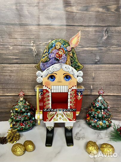 Щелкунчик Орехокол ручной работы 32 см