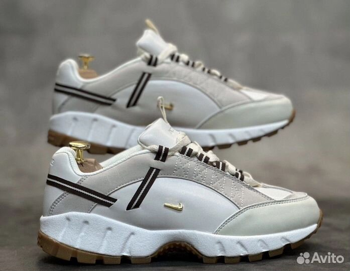 Кроссовки nike air humara lx