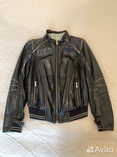 Куртака кожаная женская