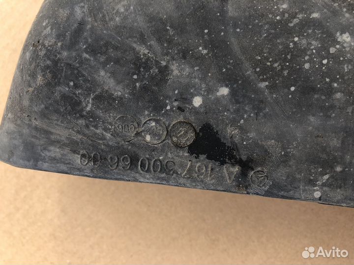 Сегмент воздуховода Mercedes W167 GLE 5.3