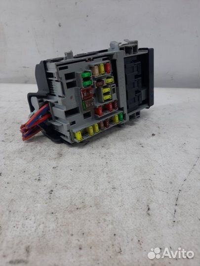 Блок предохранителей Opel Astra хэтчбэк 5 дв. 1.7