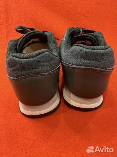 Кроссовки Nike MD Runner 2