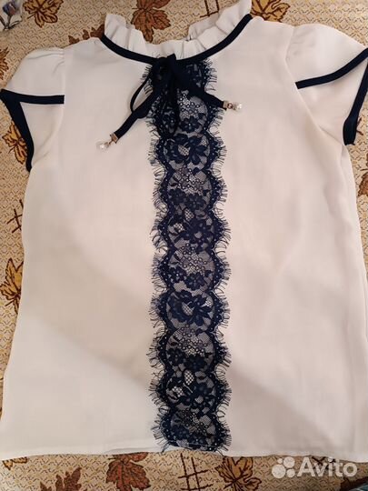 Белые блузки на девочек