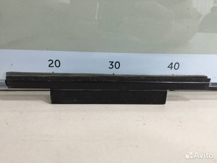 Стекло двери задней правой Hyundai Getz 2002-2010