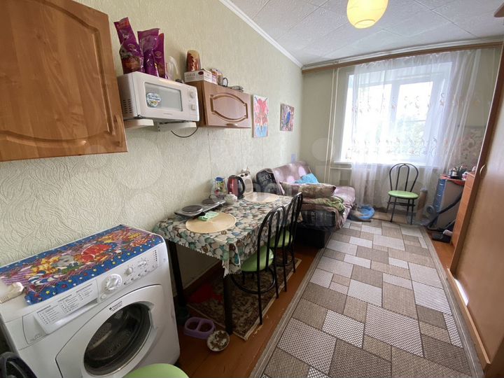 Комната 15 м² в 4-к., 4/9 эт.