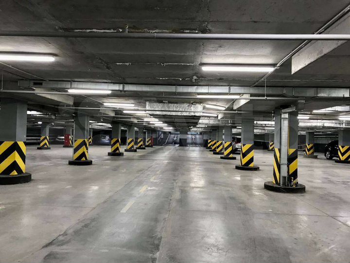 Машиноместо, 10 м²