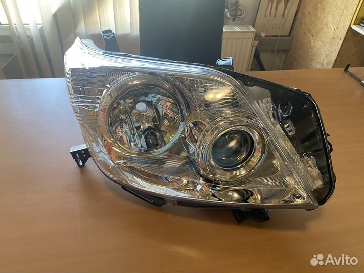 Фара toyota rav 4 правая