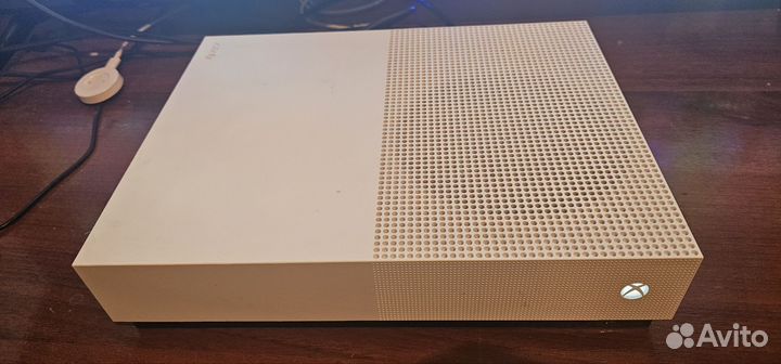 Xbox one s 1tb без дисковода