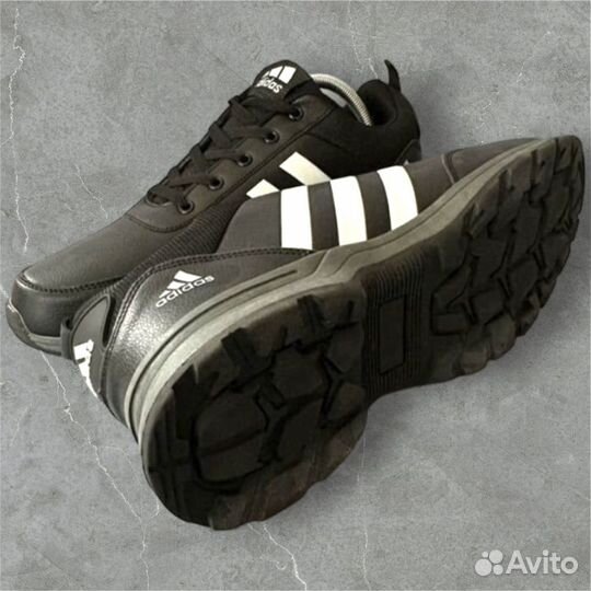 Кроссовки зимние adidas 40