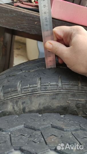 Bridgestone R623 215/75 R16