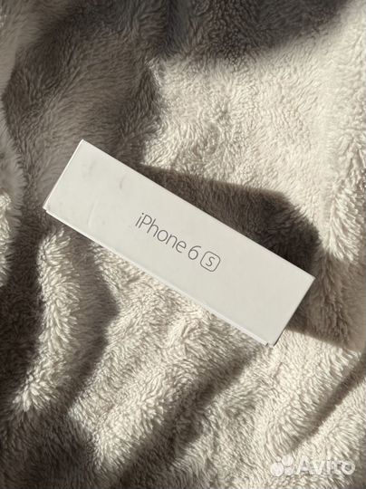 Коробка от iPhone 6s на 32 гб