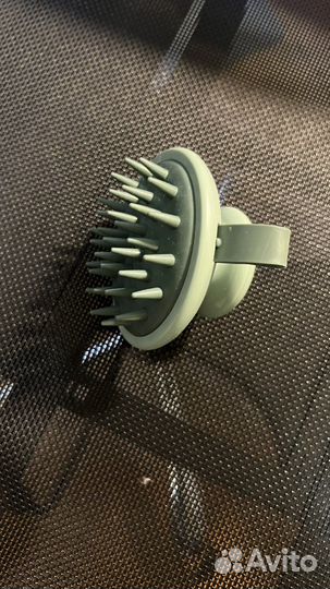 Массажная щетка для кожи головы