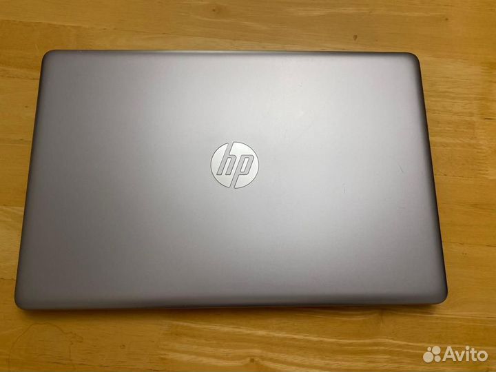 Ноутбук HP 250 g7