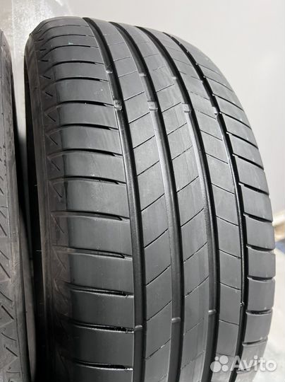 Bridgestone Turanza T005 235/55 R17