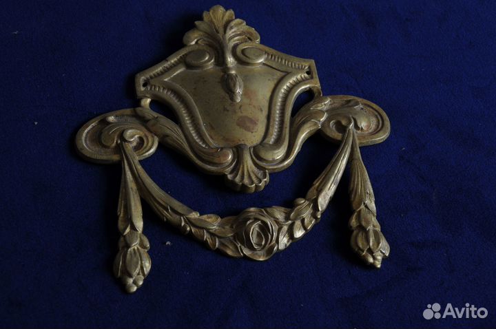 Бронзовая старинная мебельная накладка