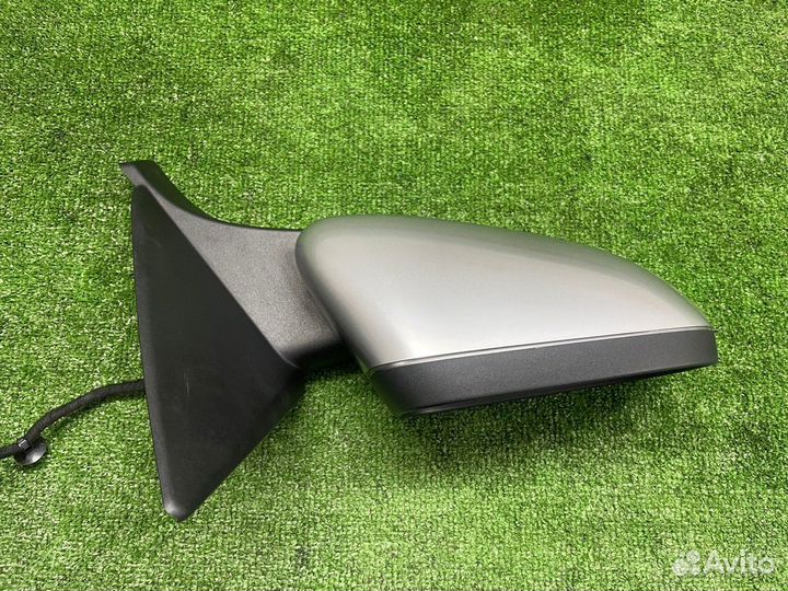 Зеркало заднего вида боковое правое Volvo C30