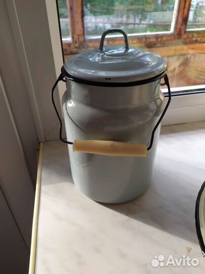 Набор эмалированной посуды времён СССР