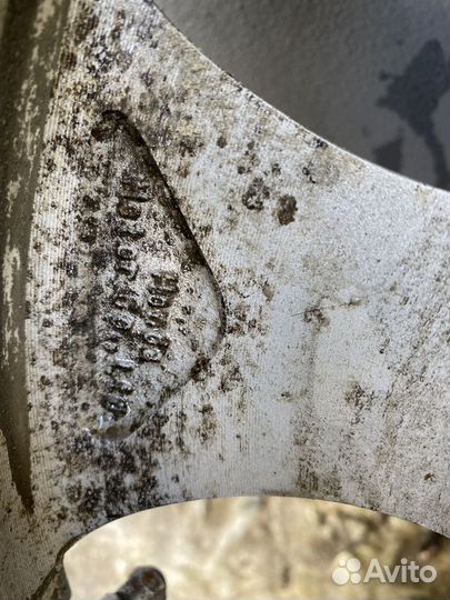 Продам оригинальные диски Honda 16