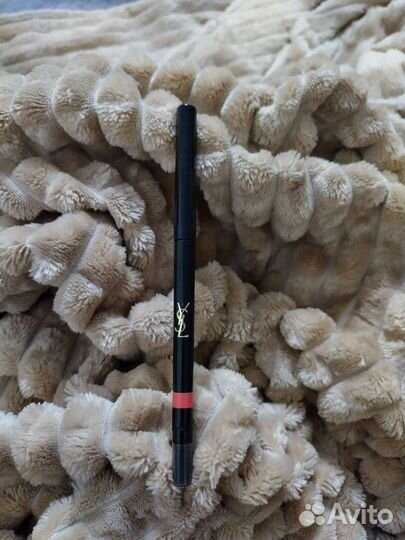 Карандаш для губ Yves Saint Laurent