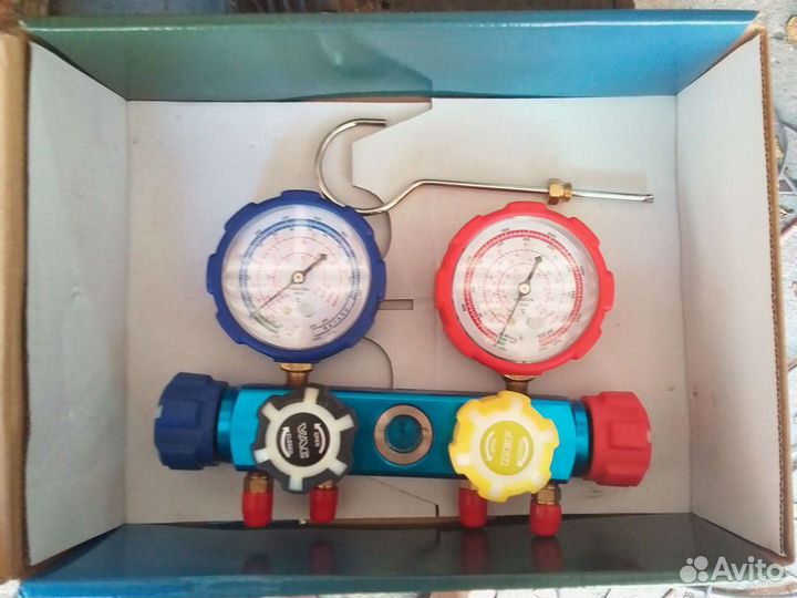 Манометрический коллектор, четырех вентильный