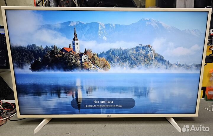 LG 49UH619V смарт тв UHD Белый