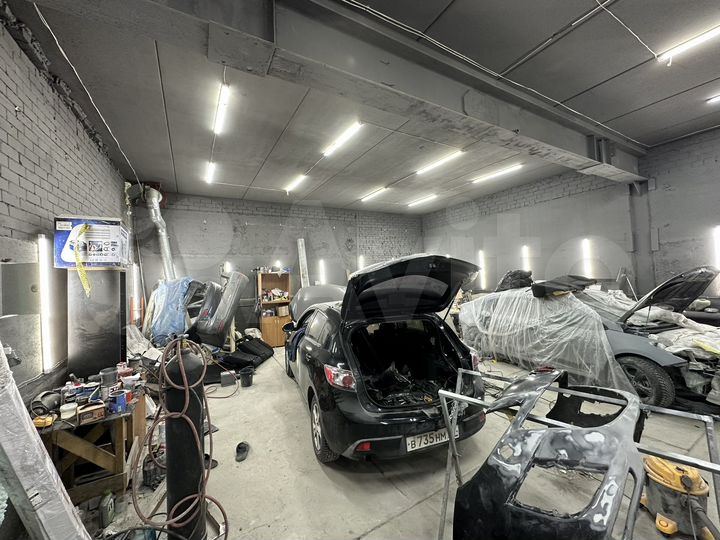 Гараж, > 30 м²