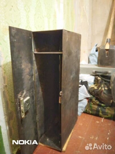 Сейф большой высокий