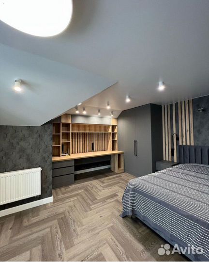 Распашной шкаф в спальню