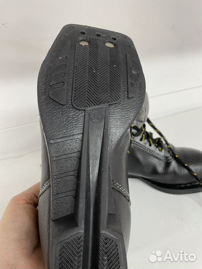Ботинки лыжные 34 размер