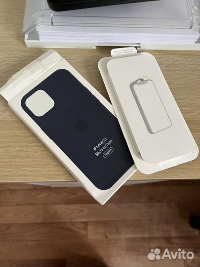 Чехол на iPhone 13