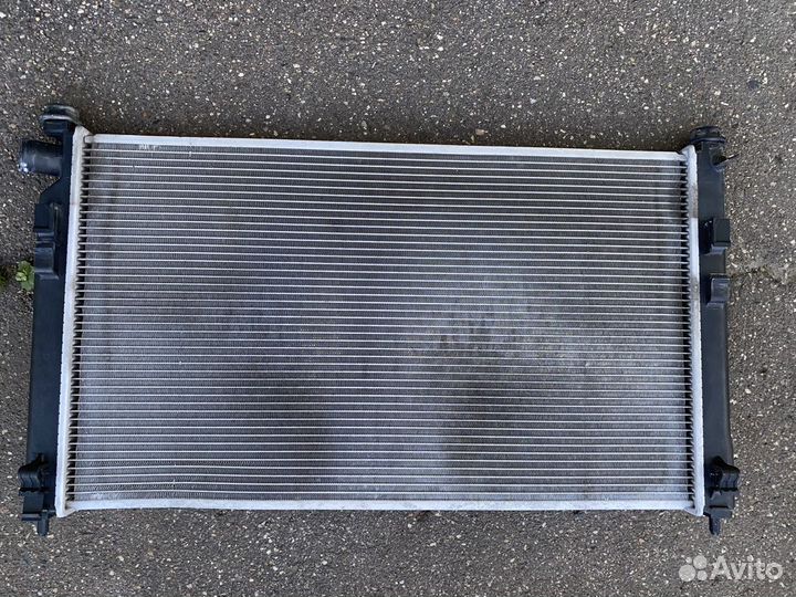 Радиатор охлаждения Mitsubishi Outlander XL Outlan