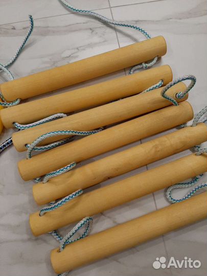 Лестница и гимнастические кольца