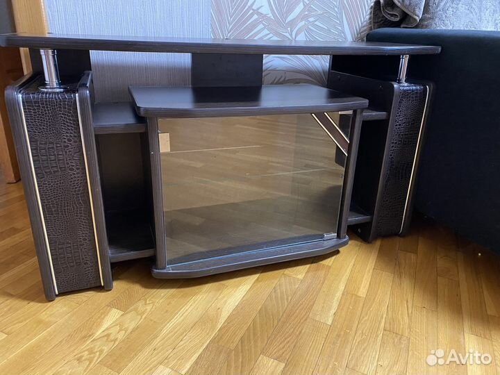 Тумба под телевизор
