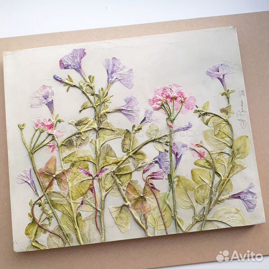 Ботанический барельеф 