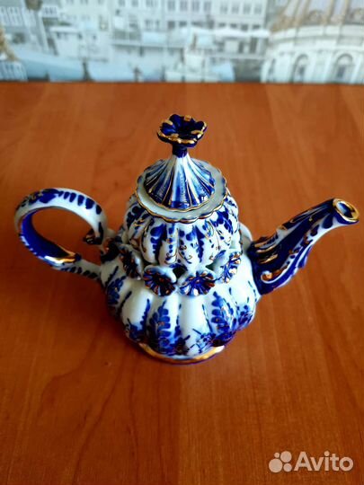 Чайник гжель автор.Киселёв А