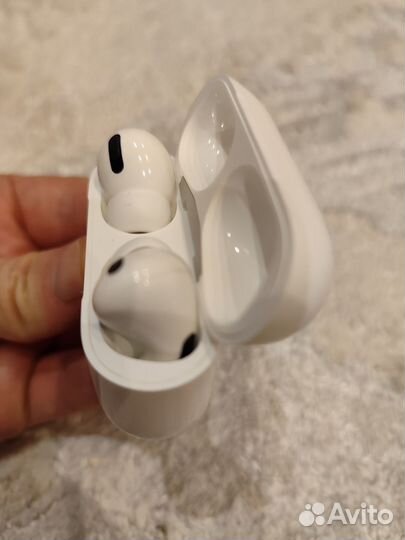 Оригинальные наушники airpods pro