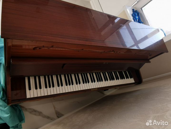 Настоящее немецкое пианино Ronisch