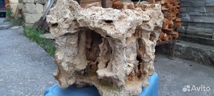 Природный камень в аквариум