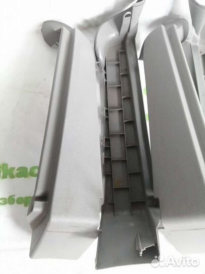 Пластик задней полки Volkswagen Golf IV