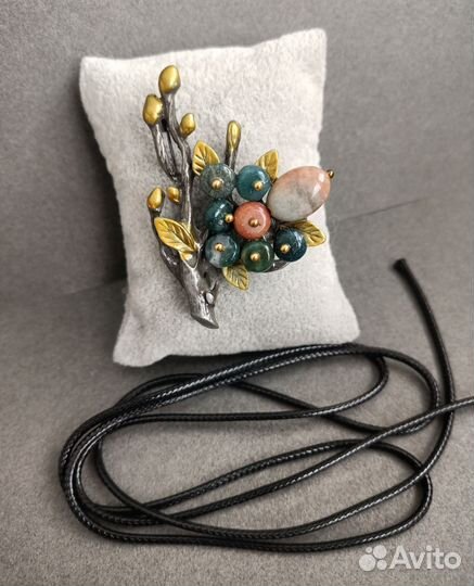 Брошь 2 в 1 из натуральных камней