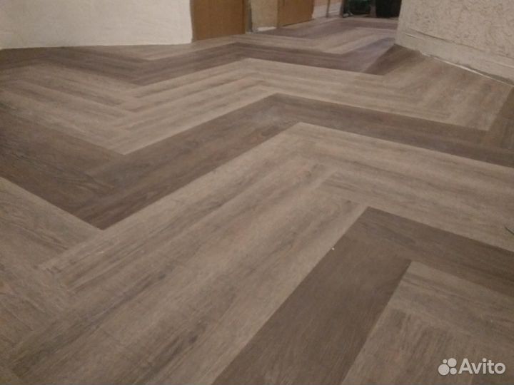 Укладка напольных покрытий