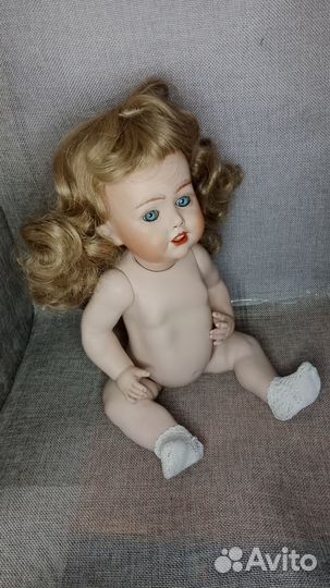 Реплика антикварной куклы
