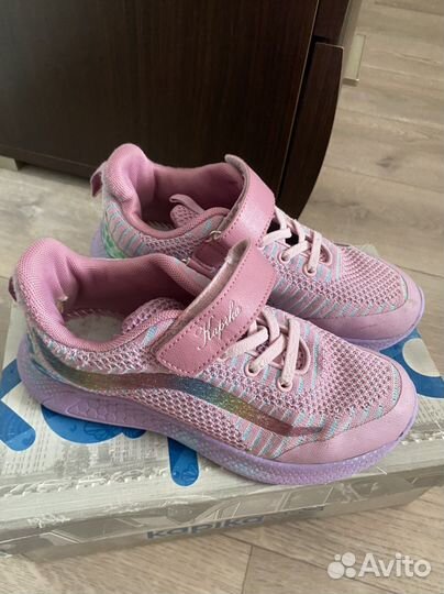 Кроссовки детские