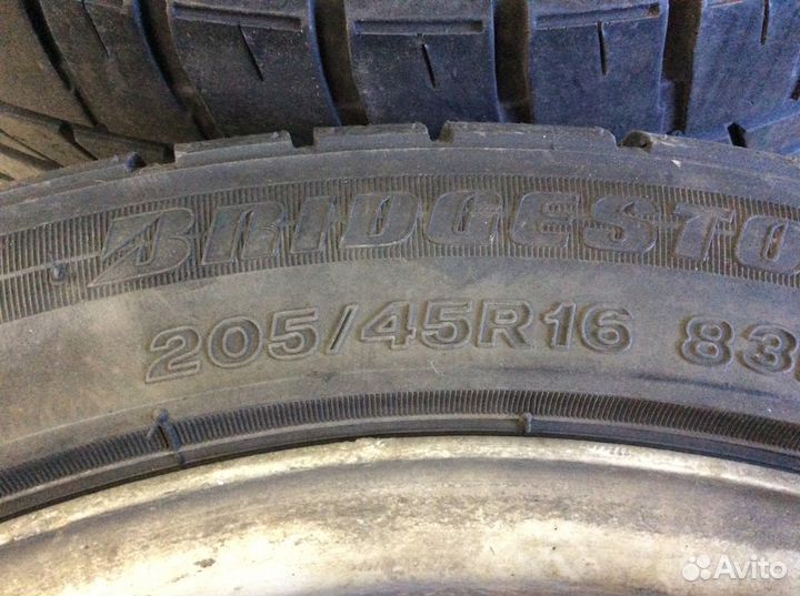 Колеса для Смарт родстер 16- трехлучевые диски