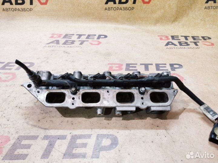 Топливная рампа форсунки Renault Megane 3