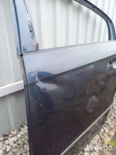 Дверь левая задняя Volkswagen Passat B6